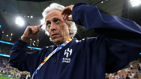 Jorge Jesus pode receber +1 estrela no Al-Hilal (Foto: Yasser Bakhsh/Getty Images)