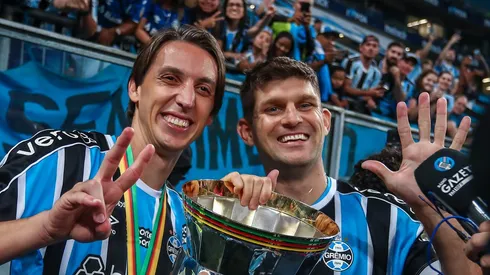 Geromel e Kannemann tem muita história juntos no Grêmio. Foto: Lucas Uebel/Grêmio FBPA