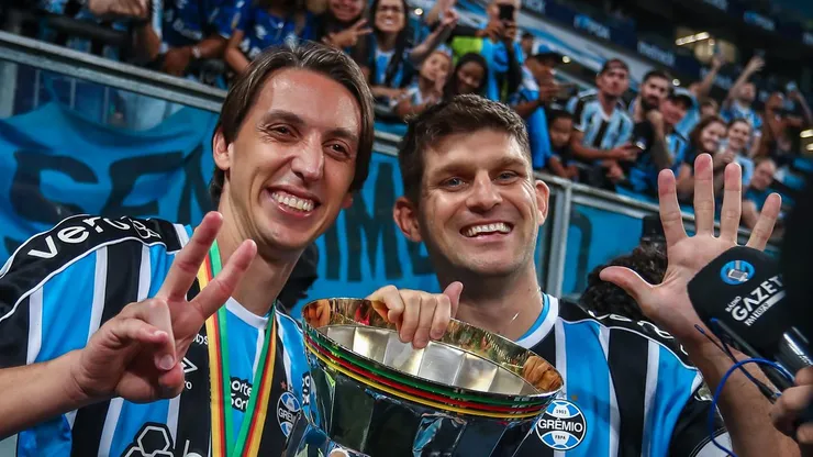 Geromel e Kannemann tem muita história juntos no Grêmio. Foto: Lucas Uebel/Grêmio FBPA