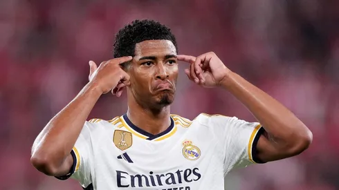 Torcida do Real Madrid está encantada com Bellingham. Foto: Juan Manuel Serrano Arce/Getty Images