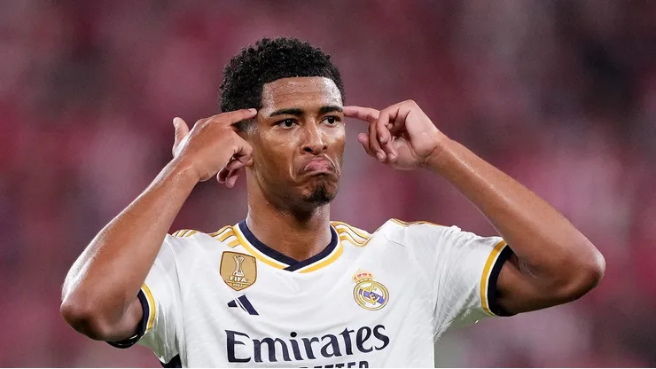 Torcida do Real Madrid está encantada com Bellingham. Foto: Juan Manuel Serrano Arce/Getty Images