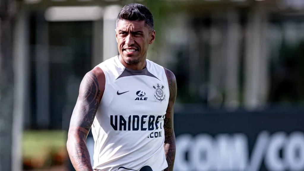 Paulinho aceita deixar o Corinthians para atuar em time da Ásia; Negócio depende de uma condição. Foto: Lenardo Lima/AGIF