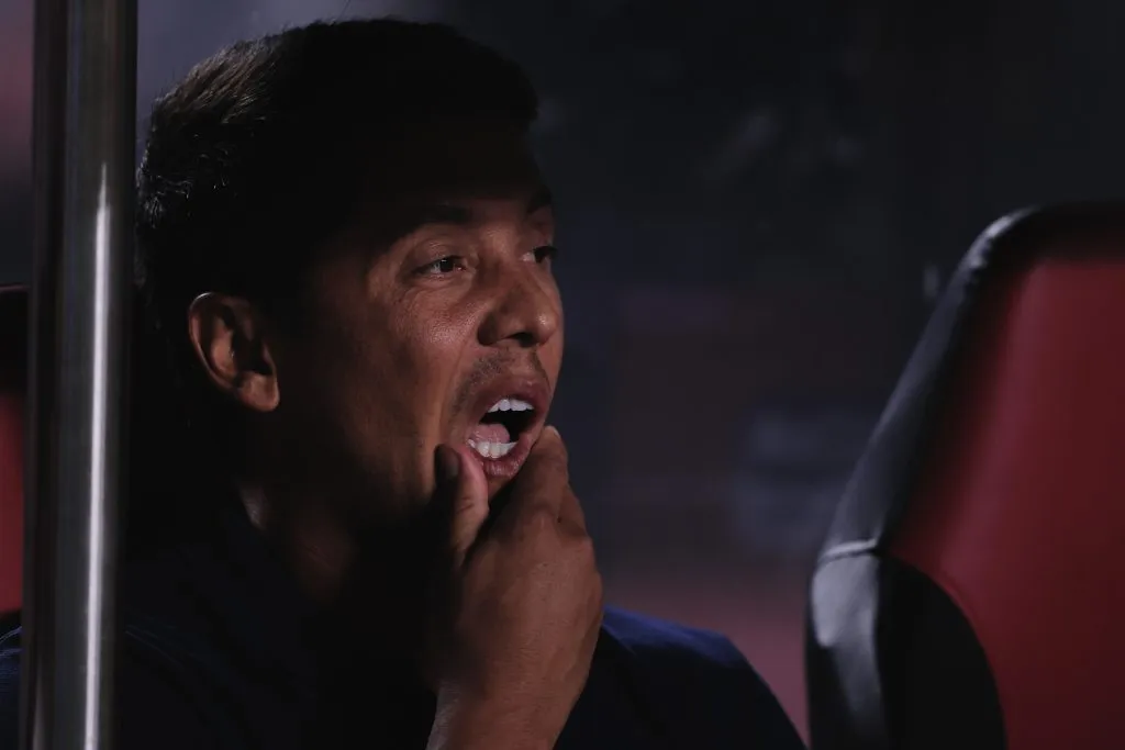 Thiago Carpini é defendido por elenco do SPFC. Foto: Ettore Chiereguini/AGIF