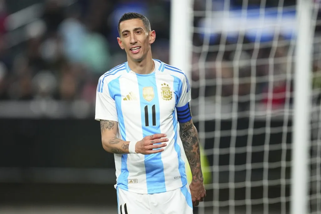 Di María na partida diante de El Salvador (Photo by Mitchell Leff/Getty Images)