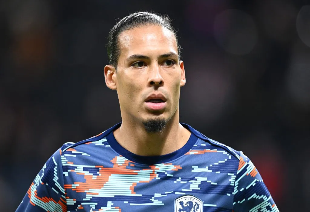 Van Dijk cobrou os companheiros (Foto: Stuart Franklin/Getty Images)