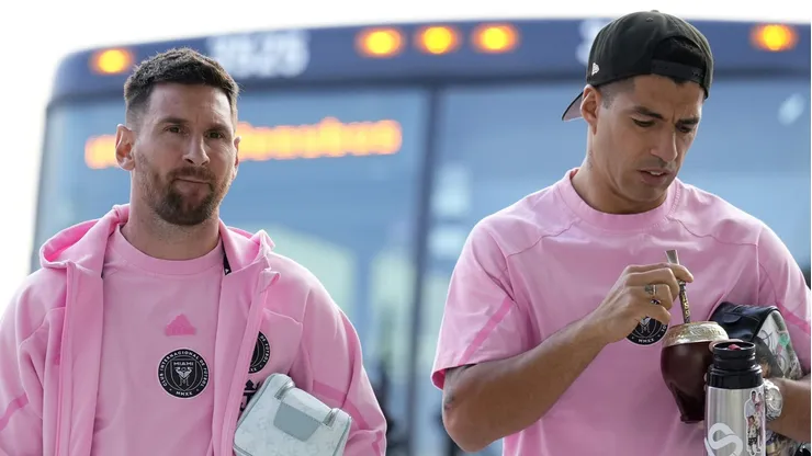 Jogadores do Inter Miami foram cobrar a arbitragem e o treinador do Monterrey (Photo by Rich Storry/Getty Images)