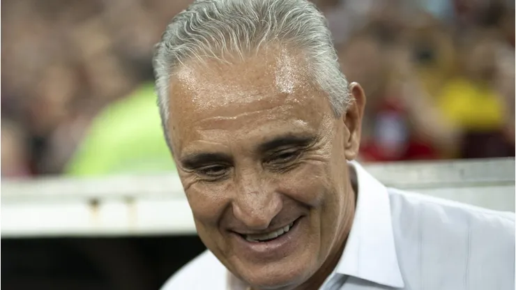 Flamengo de Tite pega todos de surpresa e acerta com meia europeu. Foto: Jorge Rodrigues/AGIF