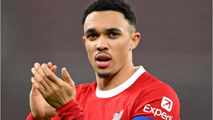 R$ 474 milhões: Arnold define onde vai jogar após Liverpool aceitar negócio com o Real Madrid. (Photo by Michael Regan/Getty Images)