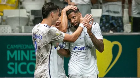 MG – BELO HORIZONTE – 30/03/2024 – MINEIRO 2024, ATLETICO-MG X CRUZEIRO – FINAL – Juan Dinenno Jogador de futebol argentino jogador do Cruzeiro comemora seu gol durante partida contra o Atletico-MG no estadio Arena MRV pelo campeonato Mineiro 2024. (Foto: Fernando Moreno/AGIF)