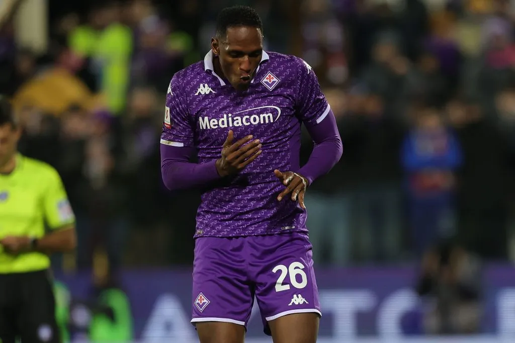 Mina passou pela Fiorentina (Photo by Gabriele Maltinti/Getty Images)