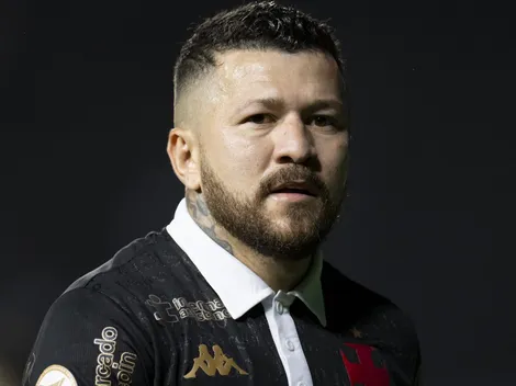 Rossi pode deixar o Vasco e clube avalia contratação de ponta