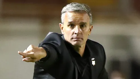 Pablo Lavallén: técnico do The Strongest projetou partida (Foto: Raul Sifuentes/Getty Images)