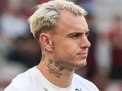 Cotado no Corinthians, Roger Guedes já tem data para voltar ao Brasil