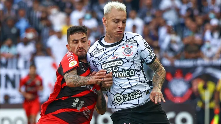 Grêmio pode anunciar ex-jogador do Corinthians e 2 do rival nesta janela. Foto: Marcello Zambrana/AGIF