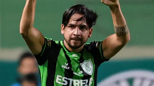 De saída do América, Martín Benítez ganha força para vestir preto e branco no Brasileirão. Foto: Gilson Junio/AGIF