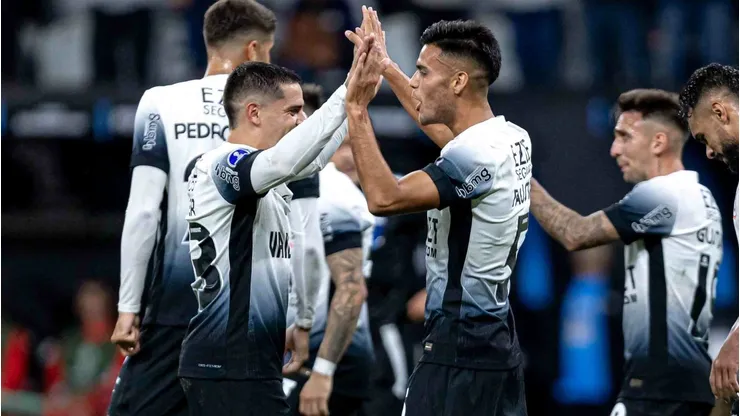 Corinthians pode perder jogador para o Atlético Mineiro após interesse inesperado. Foto: Leonardo Lima/AGIF