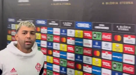 Gabigol na zona mista do Maracanã  | Foto: reprodução