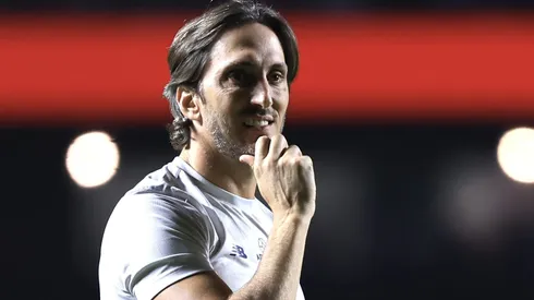 São Paulo tem aprovação de Zubeldía e deve avançar por meia que atua na Europa. Foto: Marcello Zambrana/AGIF