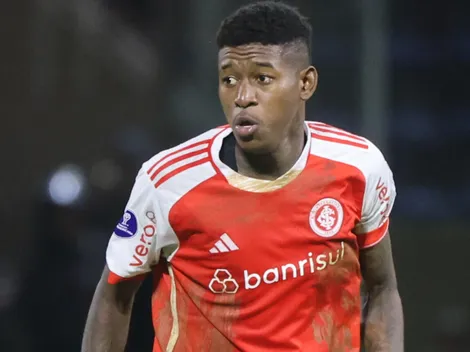 Vitão encerra silêncio sobre futuro no Inter: "Quero sair pela.."