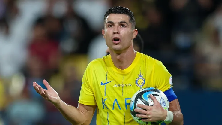 Bayer Leverkusen ou Al-Nassr? Cristiano Ronaldo sinaliza onde quer atuar em 2025.