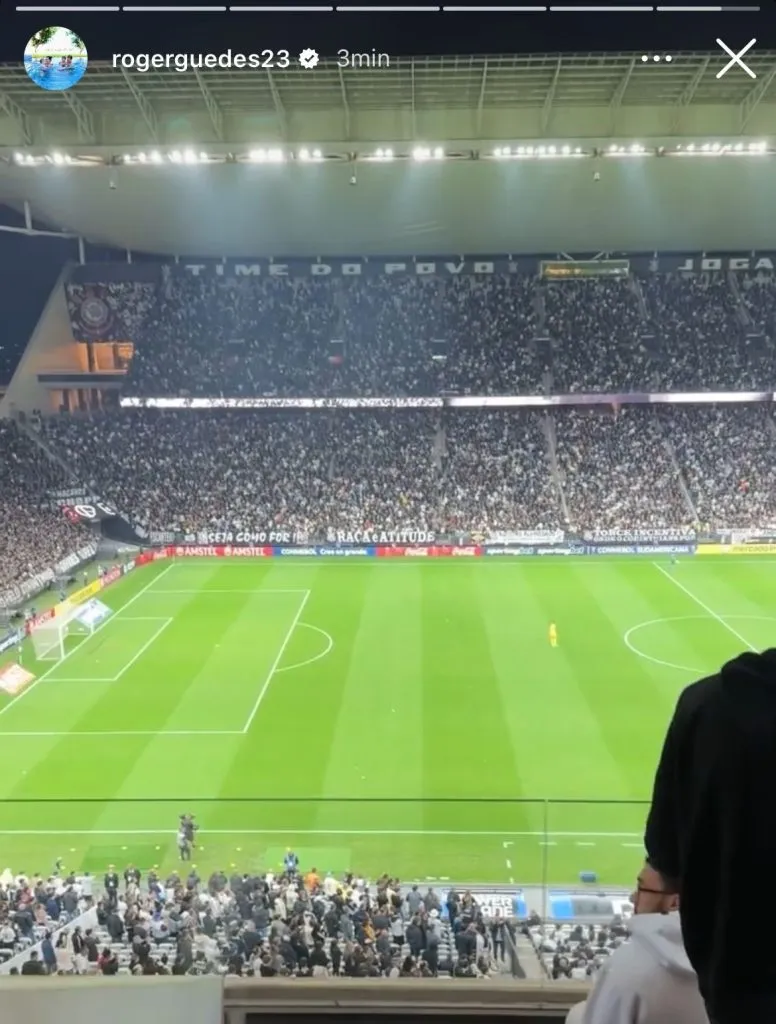 Róger Guedes posta foto na Arena Corinthians. Foto: Reprodução/Acervo Pessoal