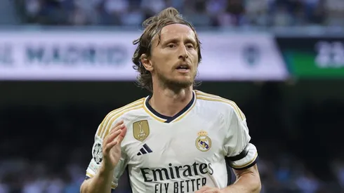 Modric deixa Vini Jr. de lado e aponta qual jogador merece a Bola de Ouro.
