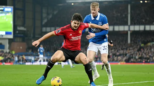 Manchester United deve reforçar as opções de zagueiros para a próxima temporada.