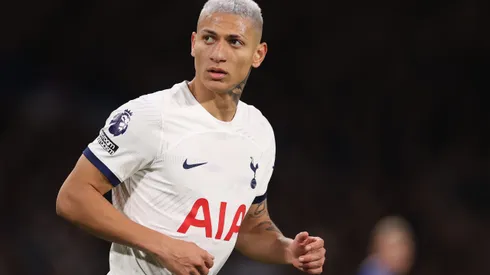 Craque Neto revela que Richarlison pode fechar com gigante carioca: "Está insatisfeito".