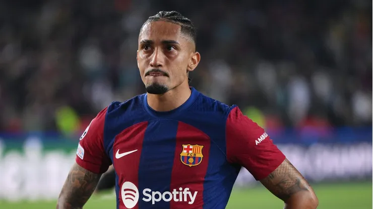Barcelona planeja vender Raphinha.