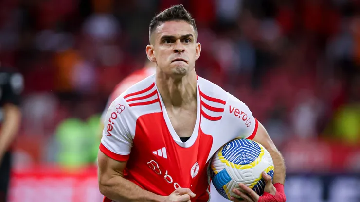 Rafael Borré chegou como grande reforço do Internacional, que busca voltar a conquistar títulos.