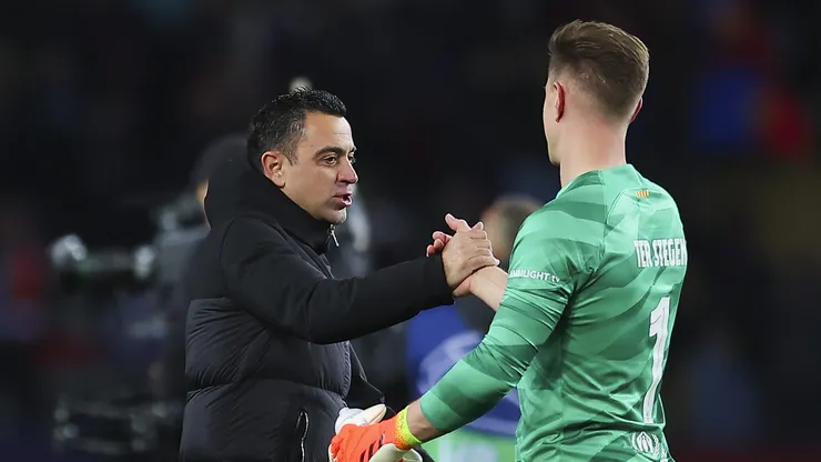 Xavi Hernandez, Ter Stegen of FC Barcelona . (Photo by Eric Alonso/Getty Images)
