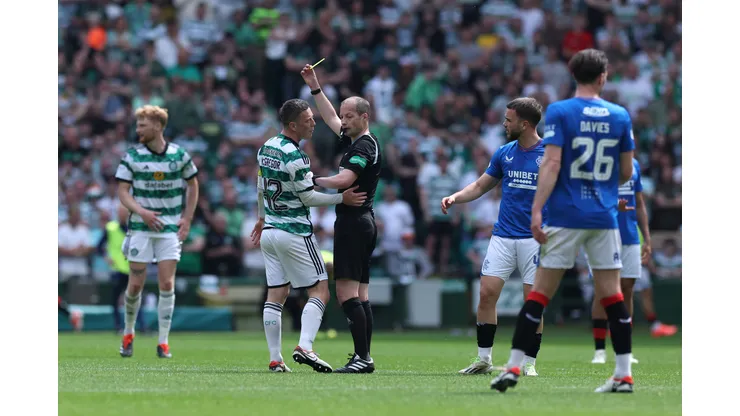 Celtic e Rangers duelaram pela Liga Escocesa em maio, com vantagem do Celtic, que se sagrou campeão nacional (Foto: Ian MacNicol/Getty Images)