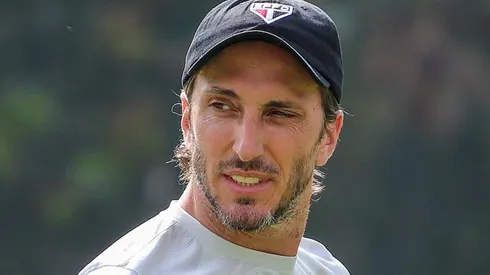 Zubeldía trabalha para convencer jogador a renovar contrato (Foto: Erico Leonan / saopaulofc / Divulgação)