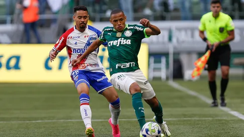 Jhon Jhon em partida contra o Fortaleza