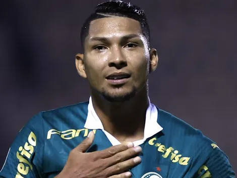 Rony decide permanecer no Palmeiras após procura do Grêmio