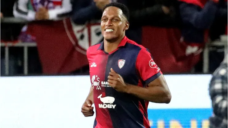 Yerry Mina, ex-Palmeiras, encaminha acerto com gigante do Brasileirão a custo zero. (Photo by Enrico Locci/Getty Images)