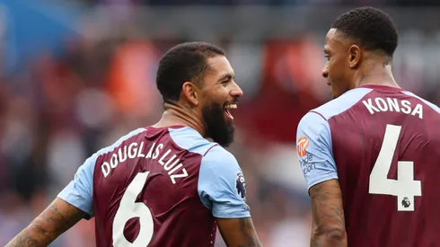 Manchester United pode fechar com Konsa, do Aston Villa (Photo by Nathan Stirk/Getty Images)