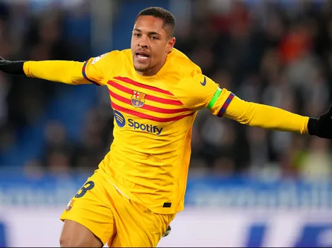 Barcelona garante vicecampeonato em LaLiga com ajuda de Vitor Roque