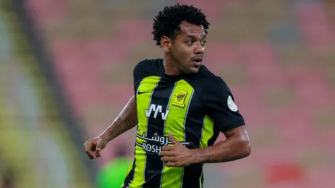 Romarinho vai ficar livre no mercado (Foto: Yasser Bakhsh/Getty Images)