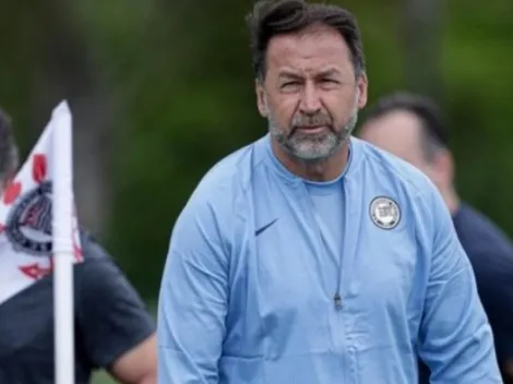 Presidente do Corinthians marca viagem para vender jogador