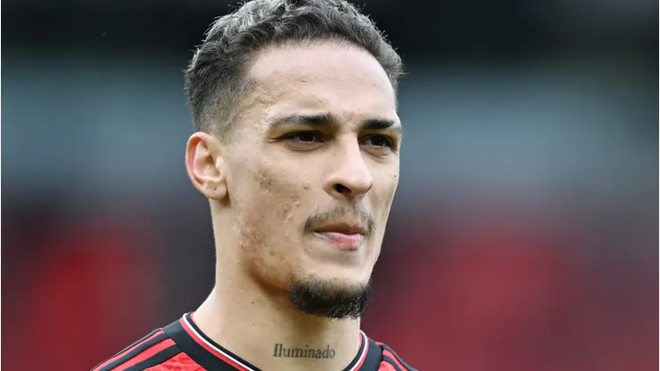 Manchester United pode fechar venda de Antony para time inesperado; São Paulo pode lucrar. (Photo by Michael Regan/Getty Images)