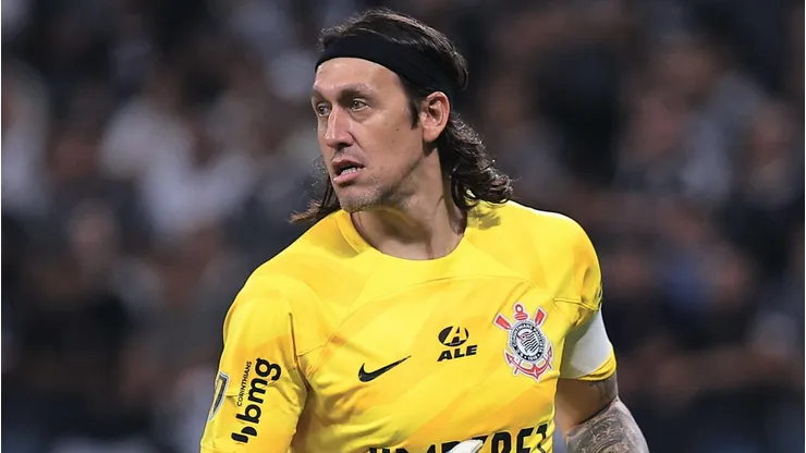 Corinthians quer fechar com goleiro de grande rival após a saída de Cássio.