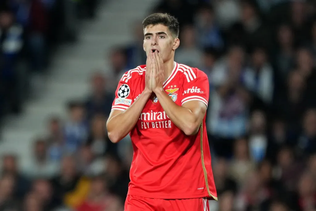 António Silva pelo Benfica. (Photo by Juan Manuel Serrano Arce/Getty Images)