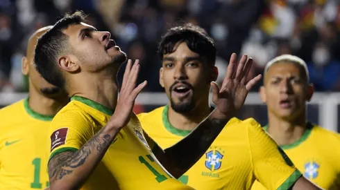 Manchester City supera o PSG e pode anunciar craque da Seleção Brasileira. (Photo by Javier Mamani/Getty Images)