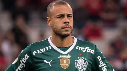 Mayke, lateral do Palmeiras em campoFoto: Robson Mafra/AGIF