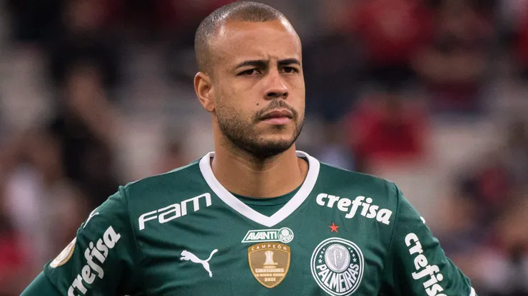 Mayke, lateral do Palmeiras em campoFoto: Robson Mafra/AGIF