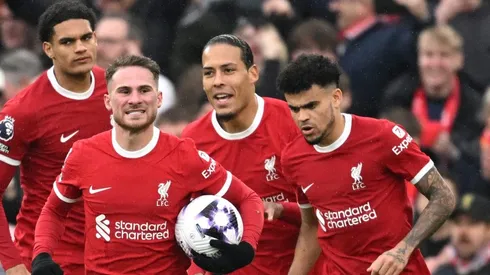 Liverpool toma decisão oficial após Luis Díaz se oferecer ao Barcelona.