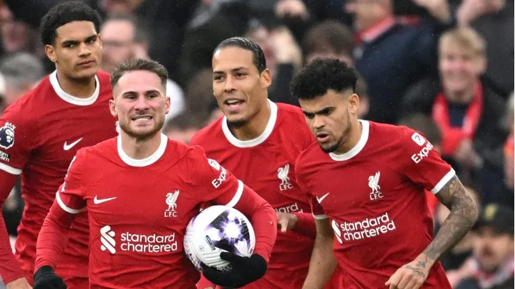 Liverpool toma decisão oficial após Luis Díaz se oferecer ao Barcelona.
