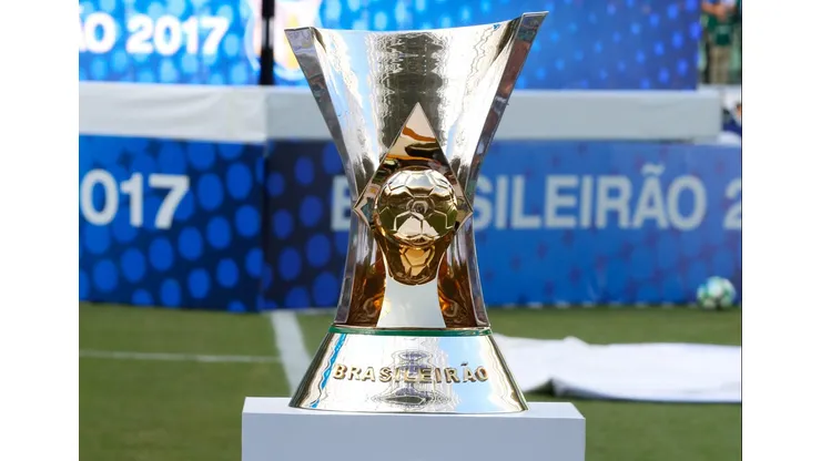 taça do brasileirão (Photo by Alexandre Schneider/Getty Images)