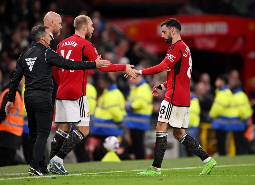 Bruno Fernandes em ação no jogo desta quarta-feira (15) contra o Newcastle, pela Premier League (Photo by Stu Forster/Getty Images)